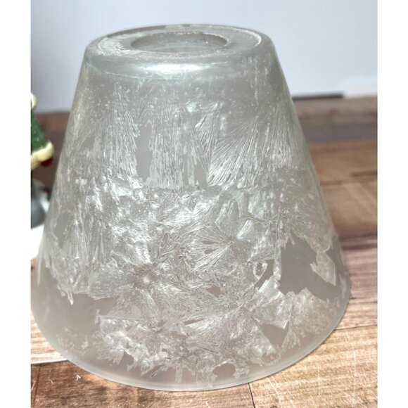 Vintage Santa Claus Christmas Candle Holder Lamp With Frosted Shade - Picture 6 of 11